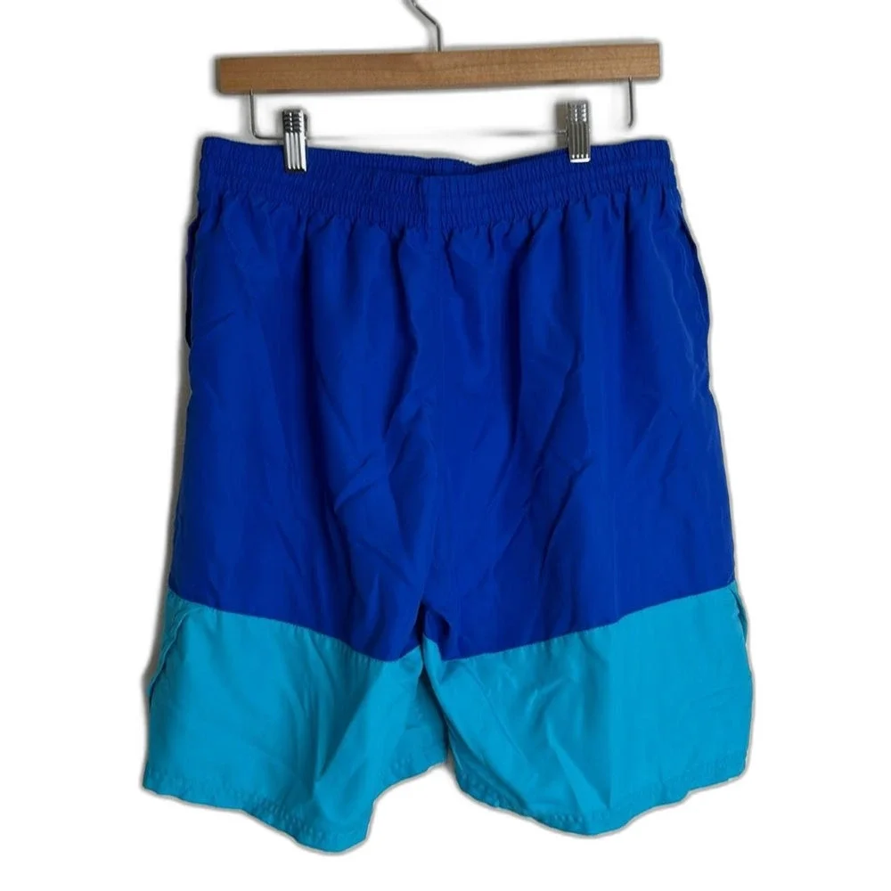 Nike swoosh Men's athletic wear Shorts Blue casual Size XL‎